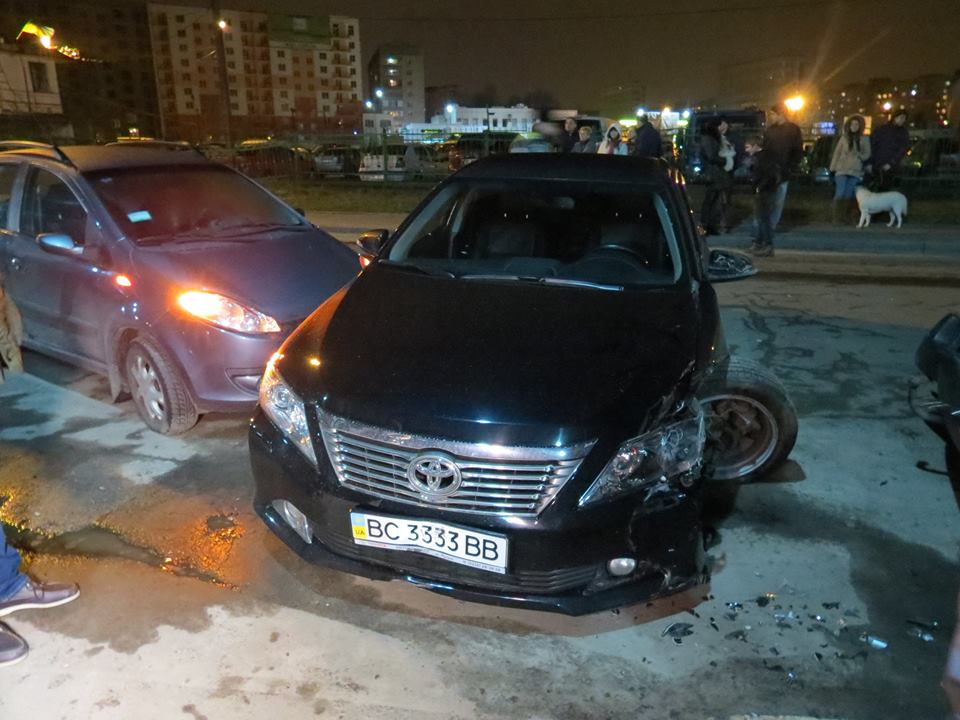 Пьяный экс-глава ГАИ Волынской области совершил двойное ДТП во Львове