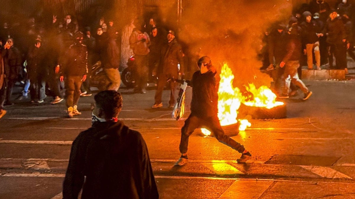 Массовые протесты в Иране: количество жертв и заключенных растет, США готовят ответные меры – СМИ