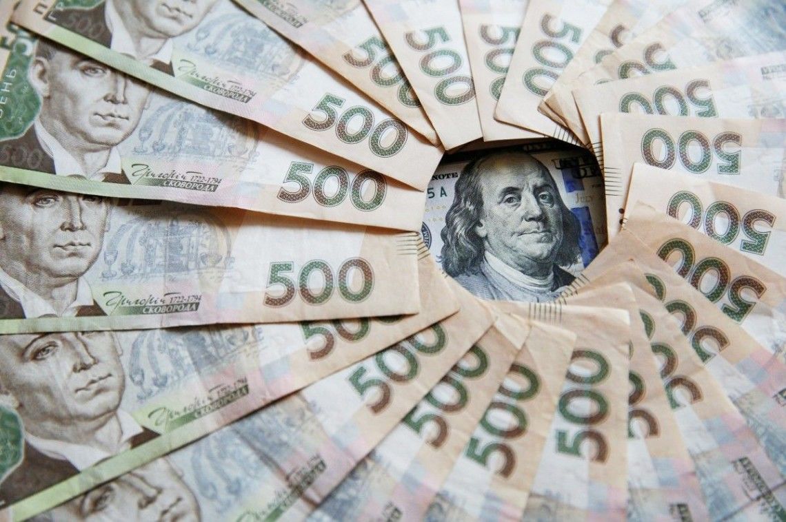 Доллар в Украине подберется к психологической отметке: прогноз цены валюты