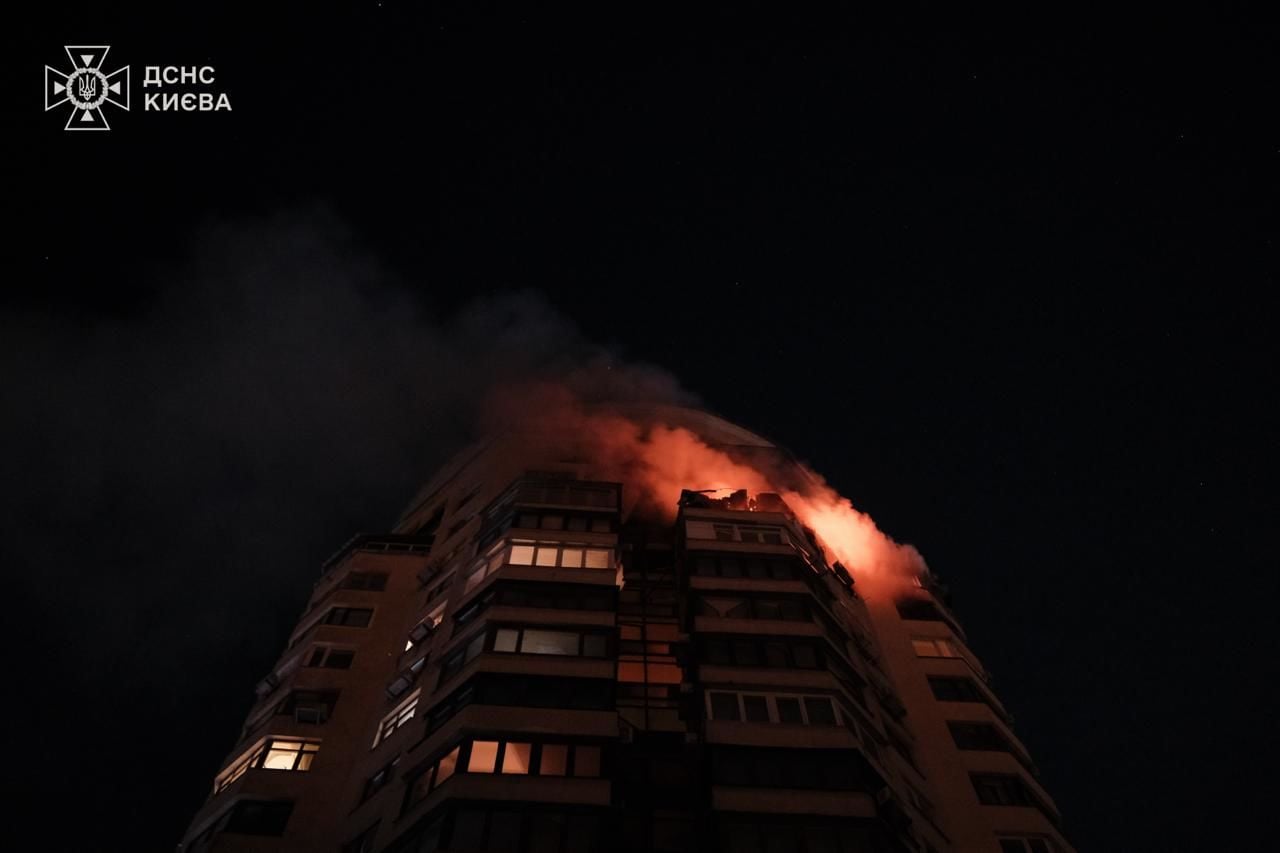 Украина пережила мощную ракетную атаку РФ по энергетике: последствия ударов в Киеве, Харькове и других регионах