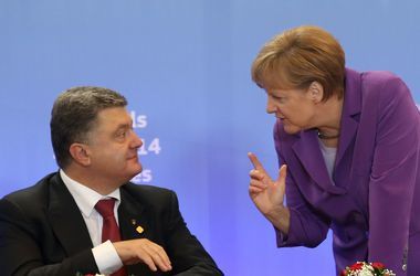 ​Меркель поделилась с Порошенко подробностями встречи в Сочи  