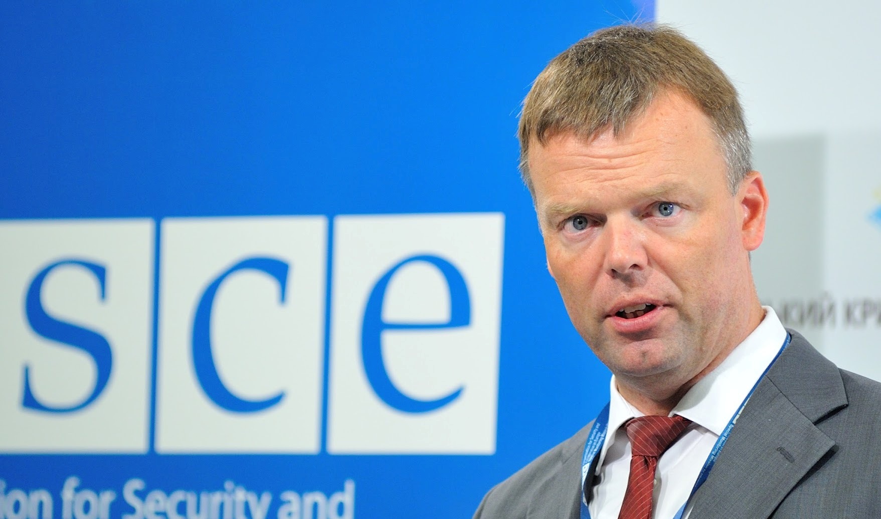 Хуг крайне недоволен работой СЦКК: зампред ОБСЕ рассказал, как избежать гибели мирных жителей Донбасса