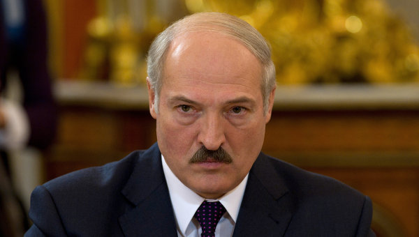 Лукашенко задумался над выходом Беларуси из Евразийского союза