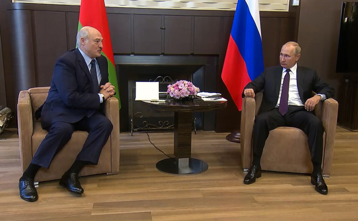 "Путин выставил Лукашенко жесткий ультиматум", - источник о тайной части переговоров президентов в Сочи