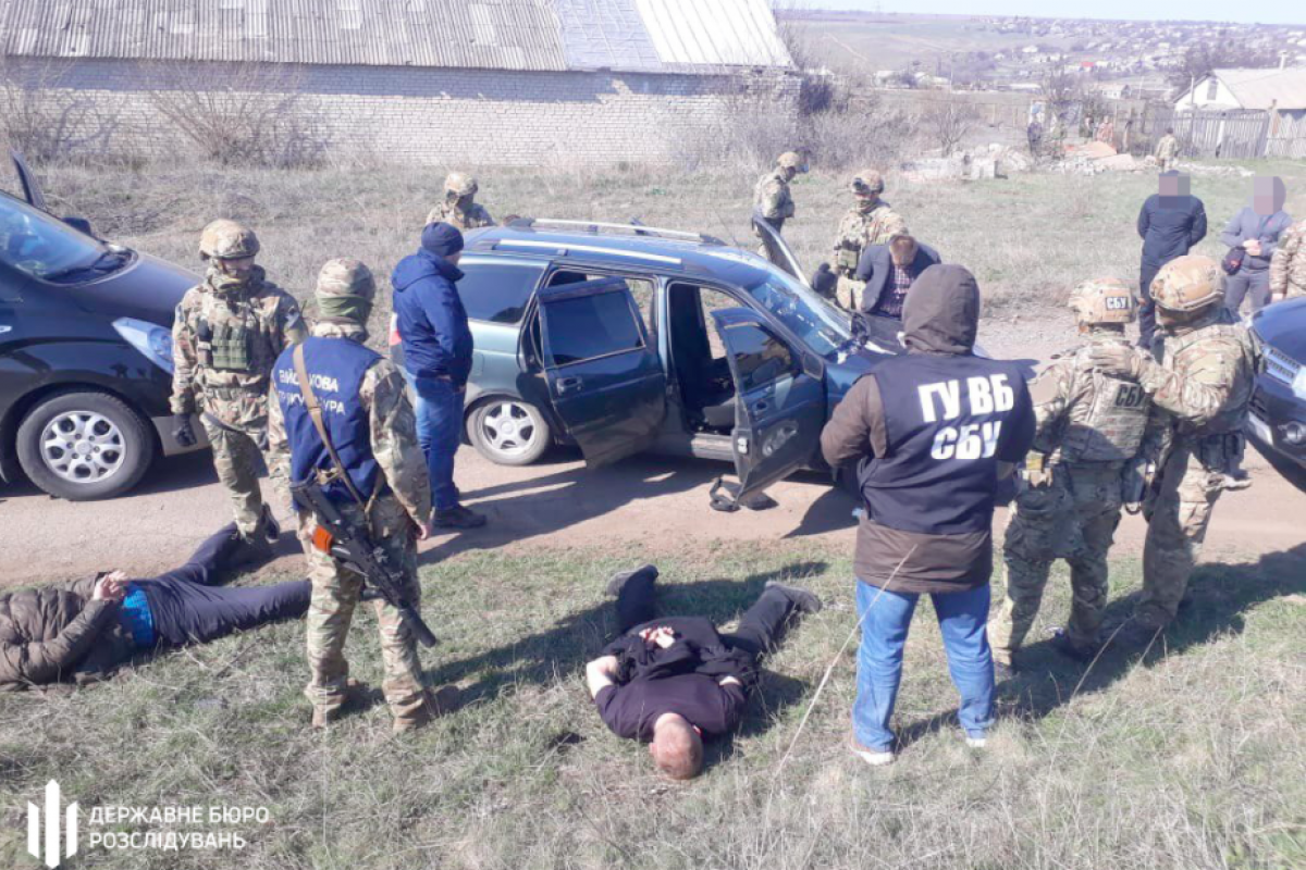 ​Полковника СБУ поймали с 6 млн руб. "в кармане" на линии фронта - в ГБР рассказали детали