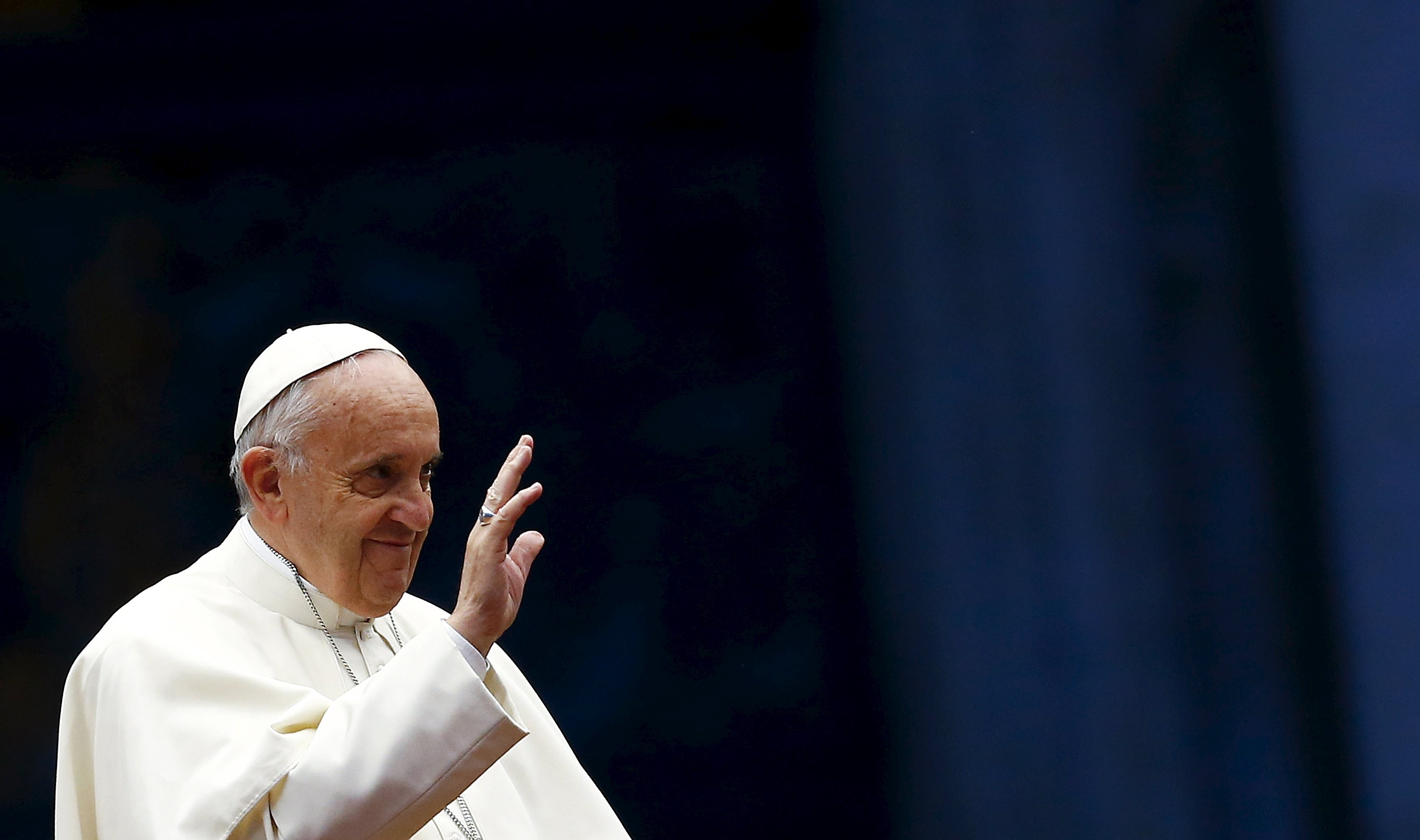 Папа Римский собирает деньги для поддержки пострадавших в конфликте на Донбассе