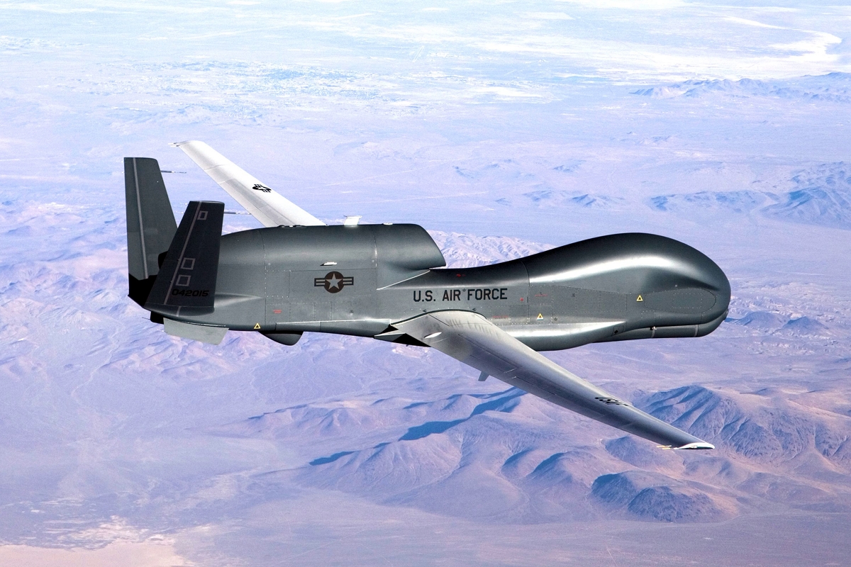 Рядом с Крымом пронеслась военная авиация США - наблюдение вел RQ-4 Global Hawk