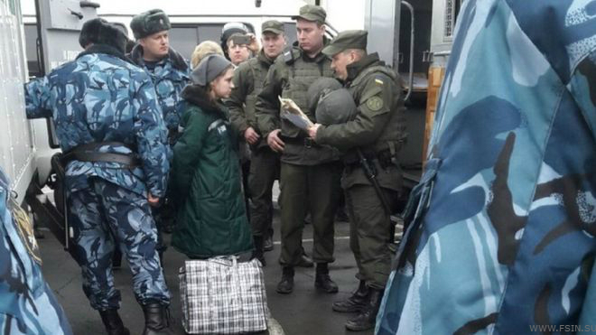 В Украине даже тюрьма лучше: 20 заключенных из "ДНР" были перемещены на подконтрольную территорию