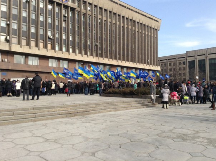 Под Запорожской ОГА собрался митинг льготников