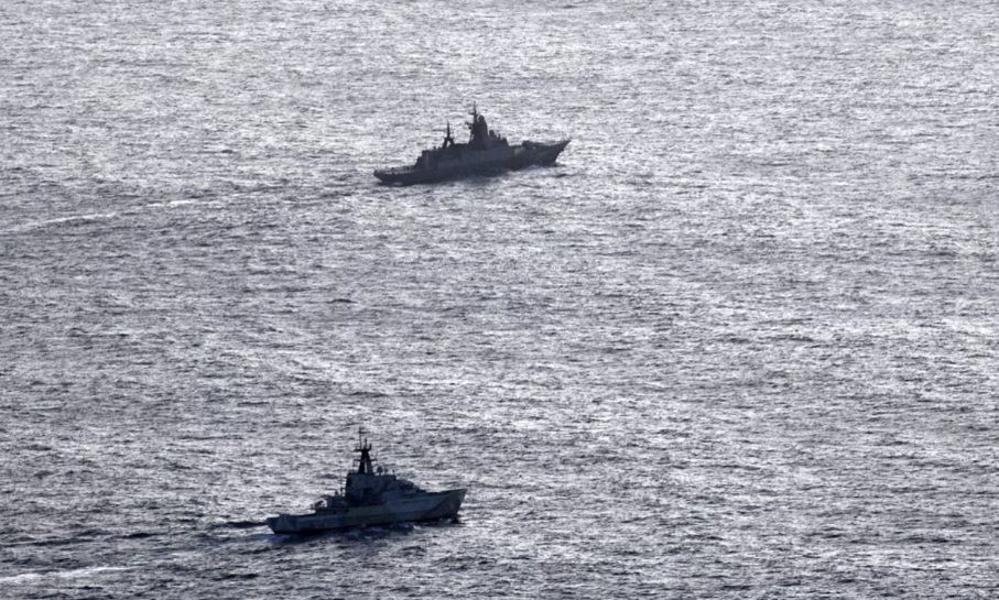 Великобритания перехватила корвет и танкер РФ: дайверы обнаружили возможный разведывательный объект