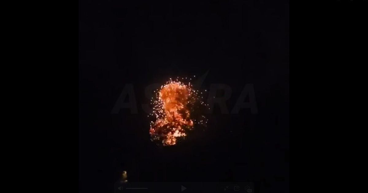 БПЛА массово атаковали Москву, "пожелав спокойной ночи" ПВО: взрывы попали на видео