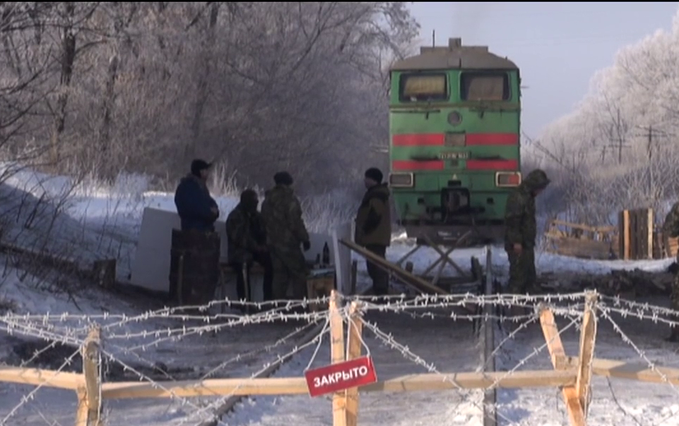 "Какие-то люди, назвавшиеся ветеранами АТО, блокируют Донбасс!" - Гройсман направил обращение в СНБО по поводу блокады торговли с оккупантами