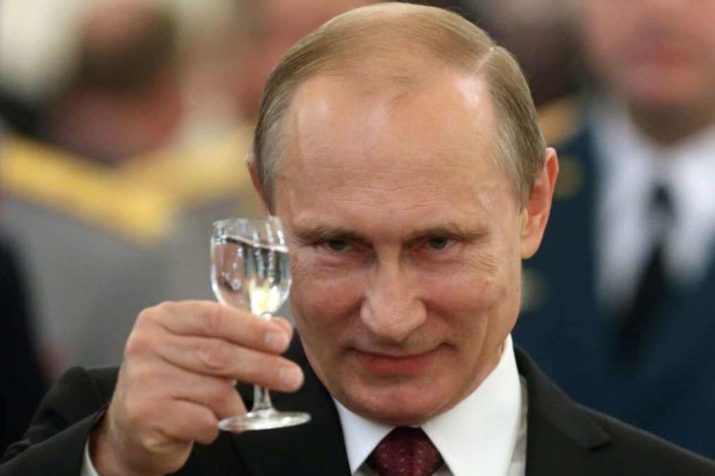 "Источники в Кремле говорят", - Гордон рассказал, что случилось с Путиным "на старости лет"