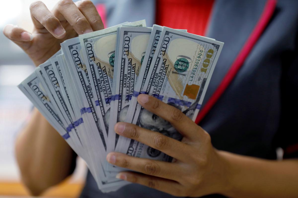 До 50 грн за доллар: курс доллара в Украине - эксперт выступил с прогнозом на 2020 год