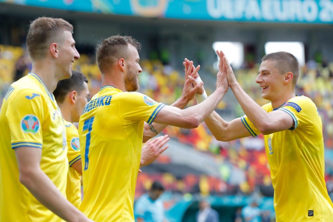 "Слава Украине!" - национальные символы стали залогом исторического успеха сборной Украины на Евро