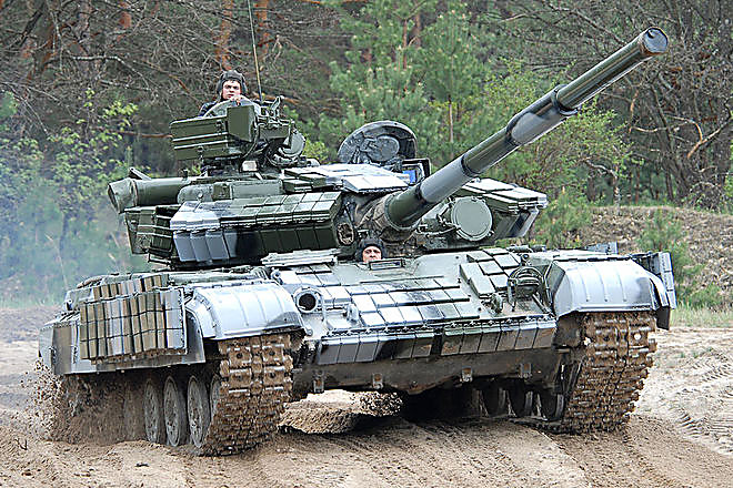 Тымчук: боевики в Песках сосредоточили 20 танков