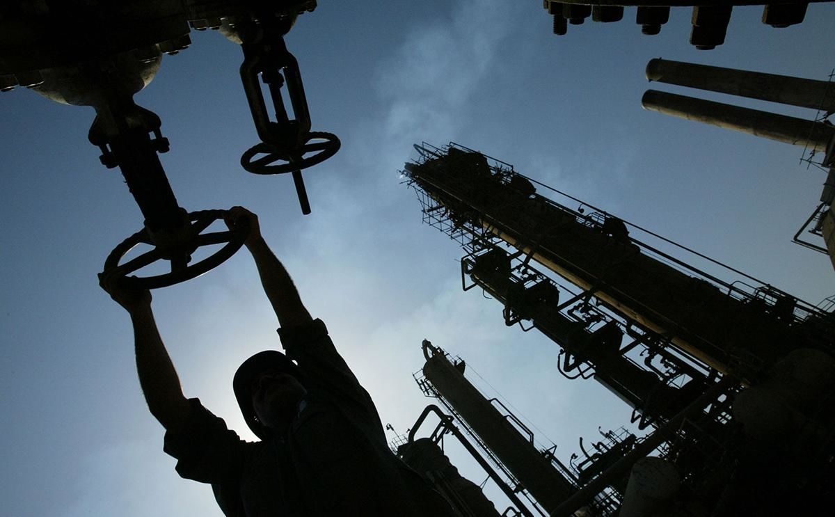 Россия нашла способ обходить санкции против нефтепродуктов, но окно возможностей закрывается