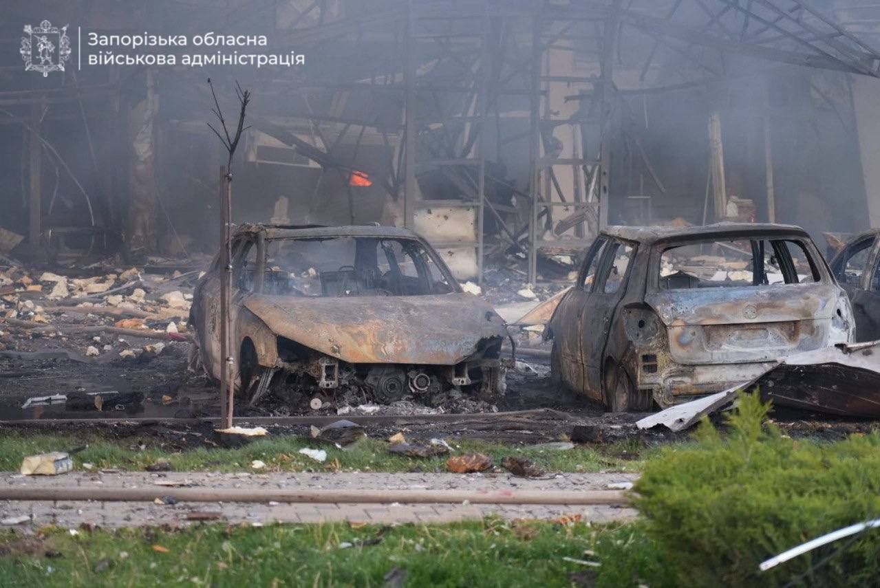 ​РФ выпустила авиабомбы по Запорожью - уже 12 погибших
