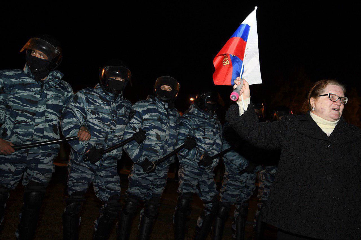 Бунт россиян против Путина и Гундяева: онлайн-трансляция "Майдана" в Екатеринбурге