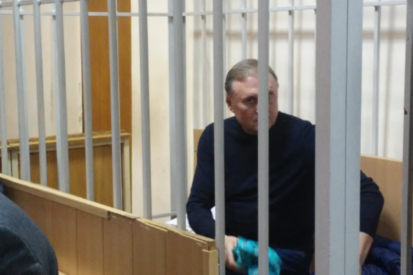 "Крестный отец" непризнанной "ЛНР" Ефремов на вопрос о войне и агрессорах "перевел стрелки" на президента Порошенко