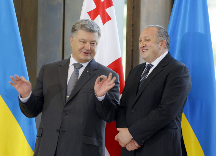 "Грузинская составляющая" антироссийских санкций: Порошенко предложил не прощать Путину Абхазию и Южную Осетию