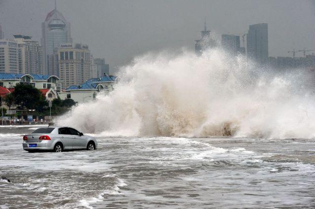 На Китай надвигается ужасный тайфун