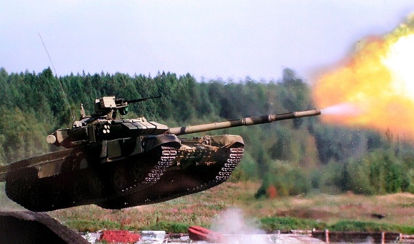 В ОБСЕ подсчитали, сколько танков и гаубиц разместили террористы за линией разграничения на Донбассе