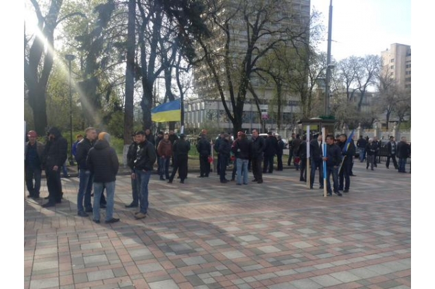 Беспорядки в Киеве и митинги шахтеров. Хроника событий 23.04.2015