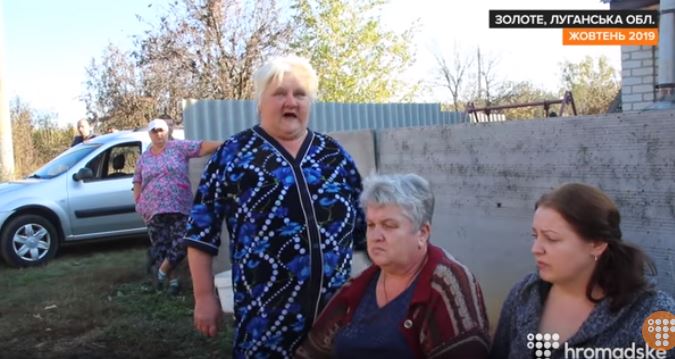 Крик души жителей Золотого-4: "Мы Украина, не сдавайте нас "ЛНР", мы боимся", - видео 