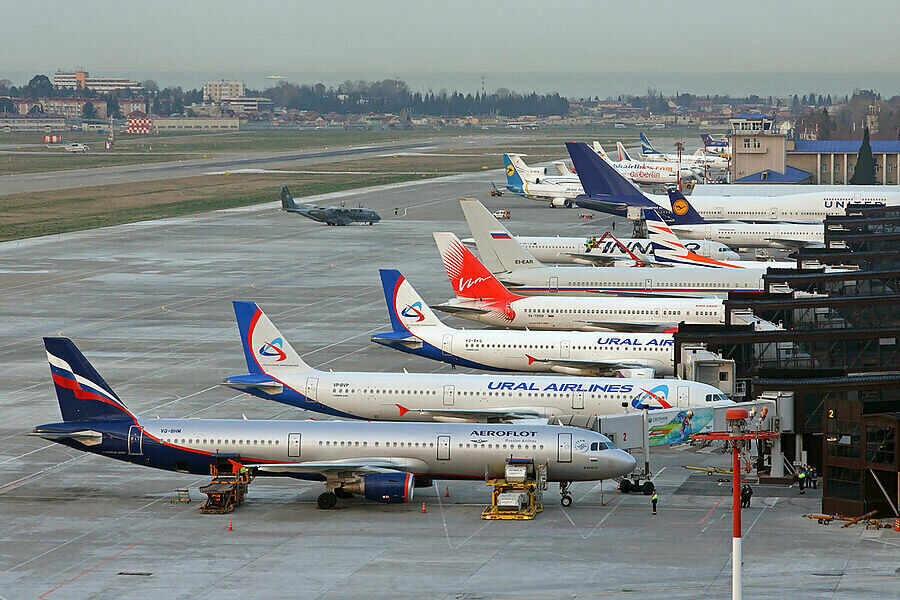 Санкції приземлили РФ: російські авіакомпанії відключать від "авіаційного SWIFT"