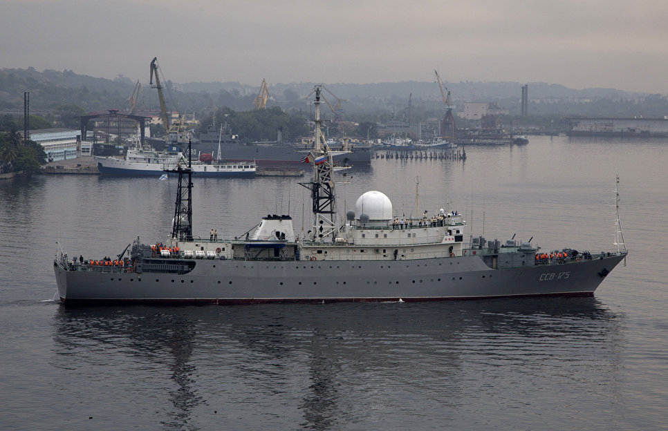 Российский военный корабль подошел к восточному побережью США: СМИ выяснили неожиданные подробности  