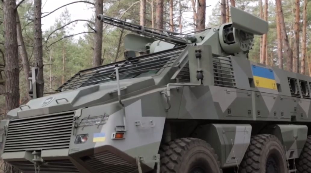 Сырскому лично показали новейший украинский БТР: разработка велась в полном секрете