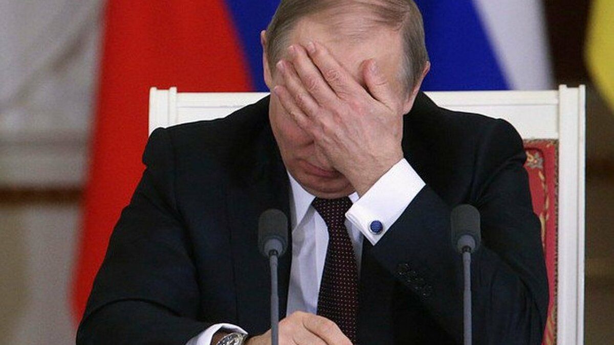 "Что с ним происходит? Это ненормально", – Путин оконфузился перед камерой, видео слили в Сеть