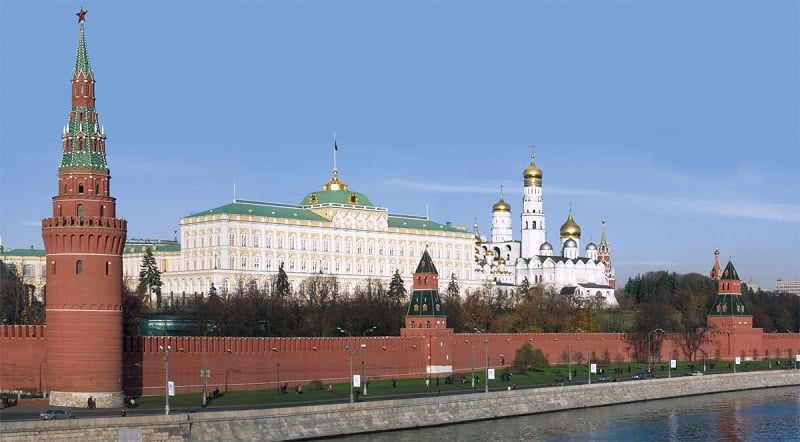 Le Monde: Кремль заплатил французским правым за признание аннексии Крыма