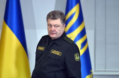Порошенко: Украина готова в любой момент дать достойный отпор врагу