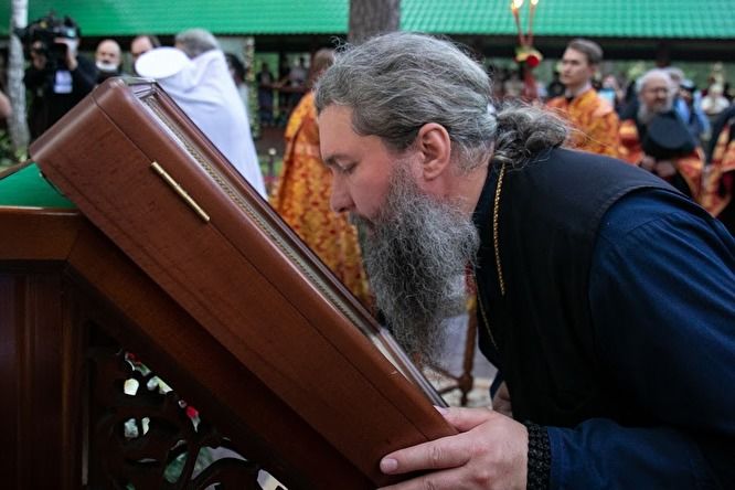 Российский поп одновременно и напугал, и шокировал, и насмешил, и обозлил – появилось видео