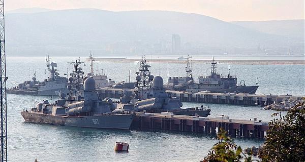 Россия создает постоянную военно-морскую базу в Арктике