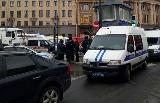 В Санкт-Петербурге паника - закрыты все станции метро, число пострадавших возросло до 50
