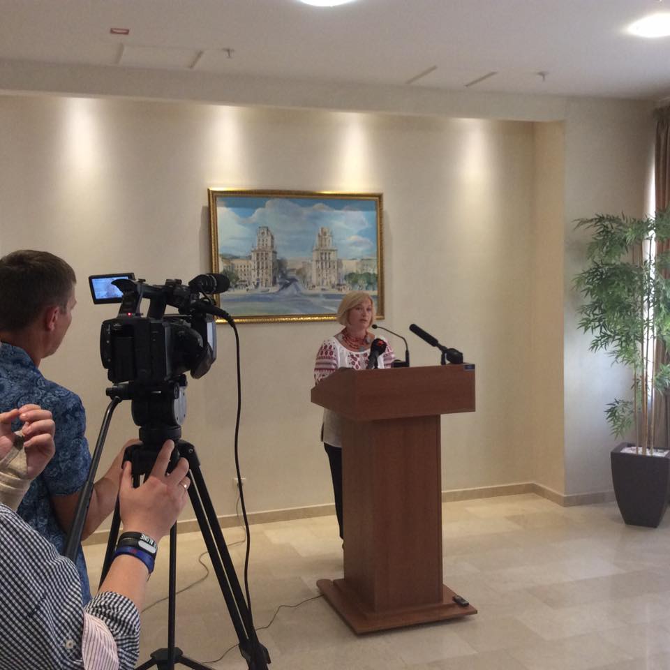 Это не Савченко! - Ирина Геращенко в Минске заявила, что Украина не будет вести никаких переговоров с кремлевскими  "марионетками"