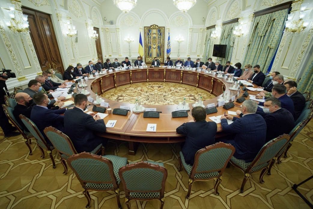 Зеленский принял важное решение о стратегии безопасности Украины: впервые подписан исторический документ