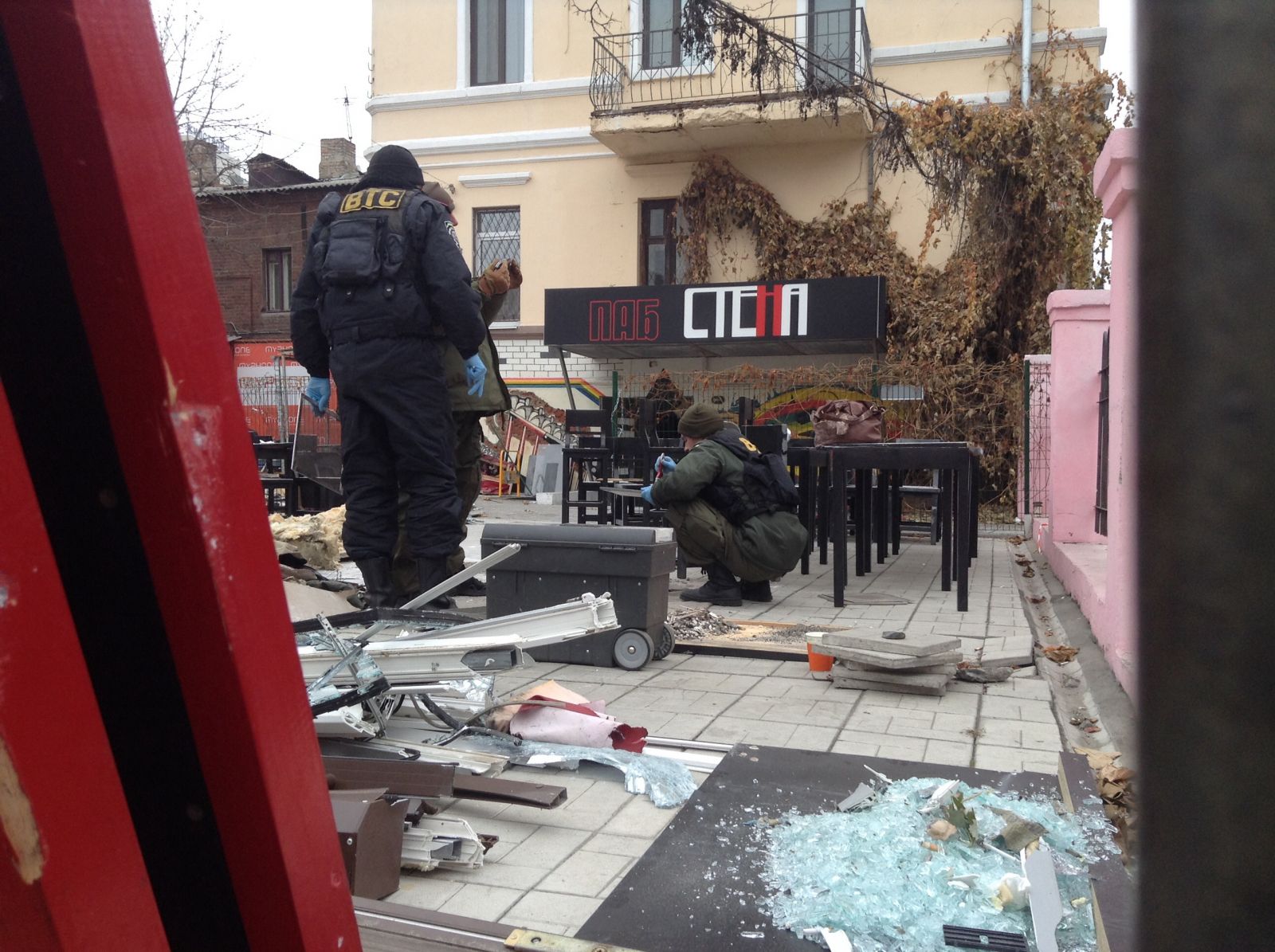 Пострадавшим от взрыва в харьковском пабе "Стена" выплатили компенсацию - ХОГА