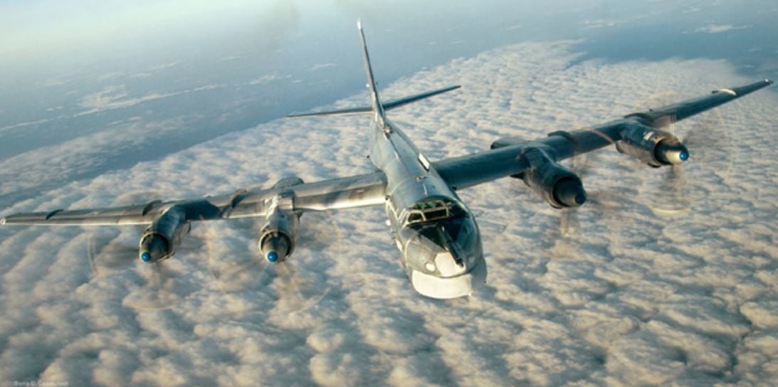 ППО Південної Кореї засікла російські бомбардувальники у зоні свого впливу