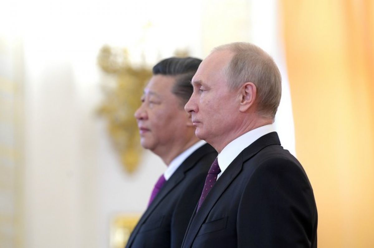 Піонтковський пояснив, чому Сі Цзіньпін боїться розгромної поразки Путіна 