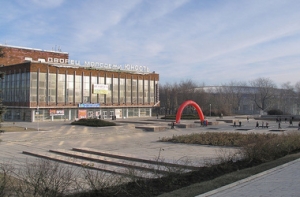 юго-восток, Донбасс, ДНР, Донецкая республика, Донецк, дворец молодежи "Юность", АТО, Нацгвардия