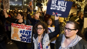 Дональд Трамп, налоги, декларация, США, Америка, митинги, акции протеста, день налогов, подача декларации, обнародование, недоверие