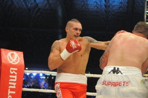 усик, брюэр, бокс, новости украины, новости львова, арена львов, wbo