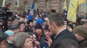 кличко, киев, мэрия, протест, пенсионеры
